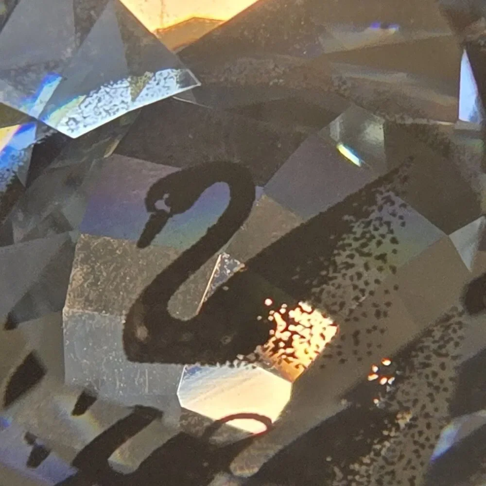 Swarovski Crystal Paper Weight, Black Swan, SCS 92-95 Renewal 1.6